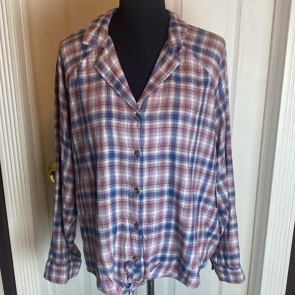 MUDD Women’s Tie Front Top Blue Wine White Plaid V-Neck Button Down Sz XL NWT - Picture 1 of 10